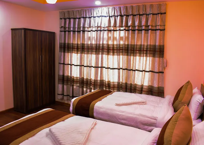 Peace Hotel 2*